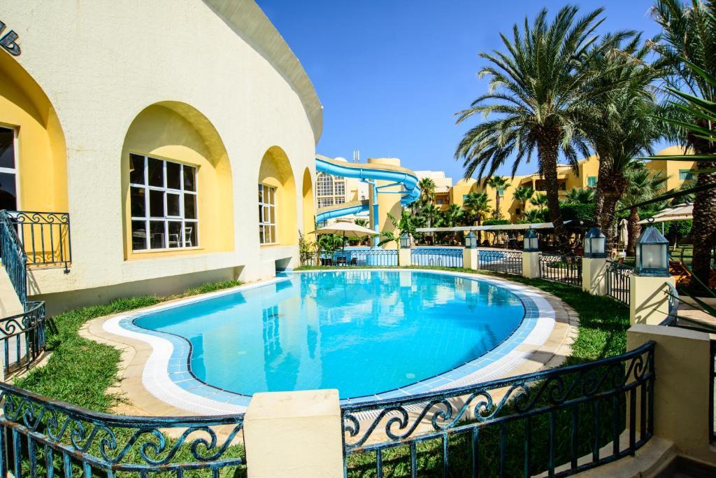 Htl Les Charmilles & Apartment