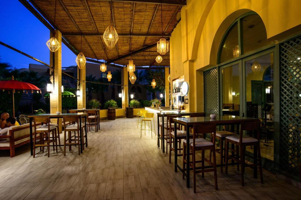 Htl Les Charmilles & Apartment Tunis