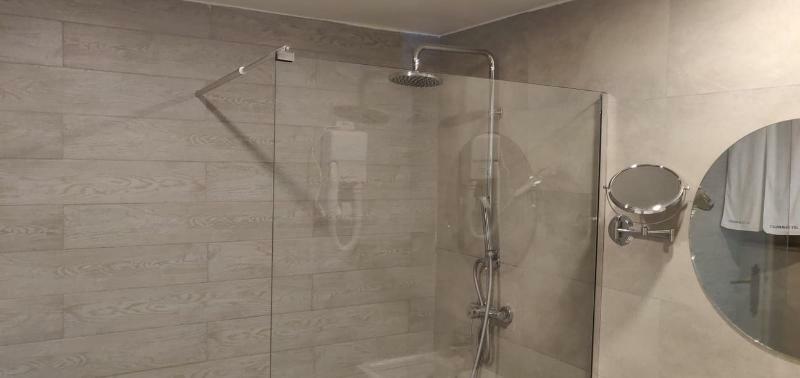 Apartment Htl Les Charmilles & *